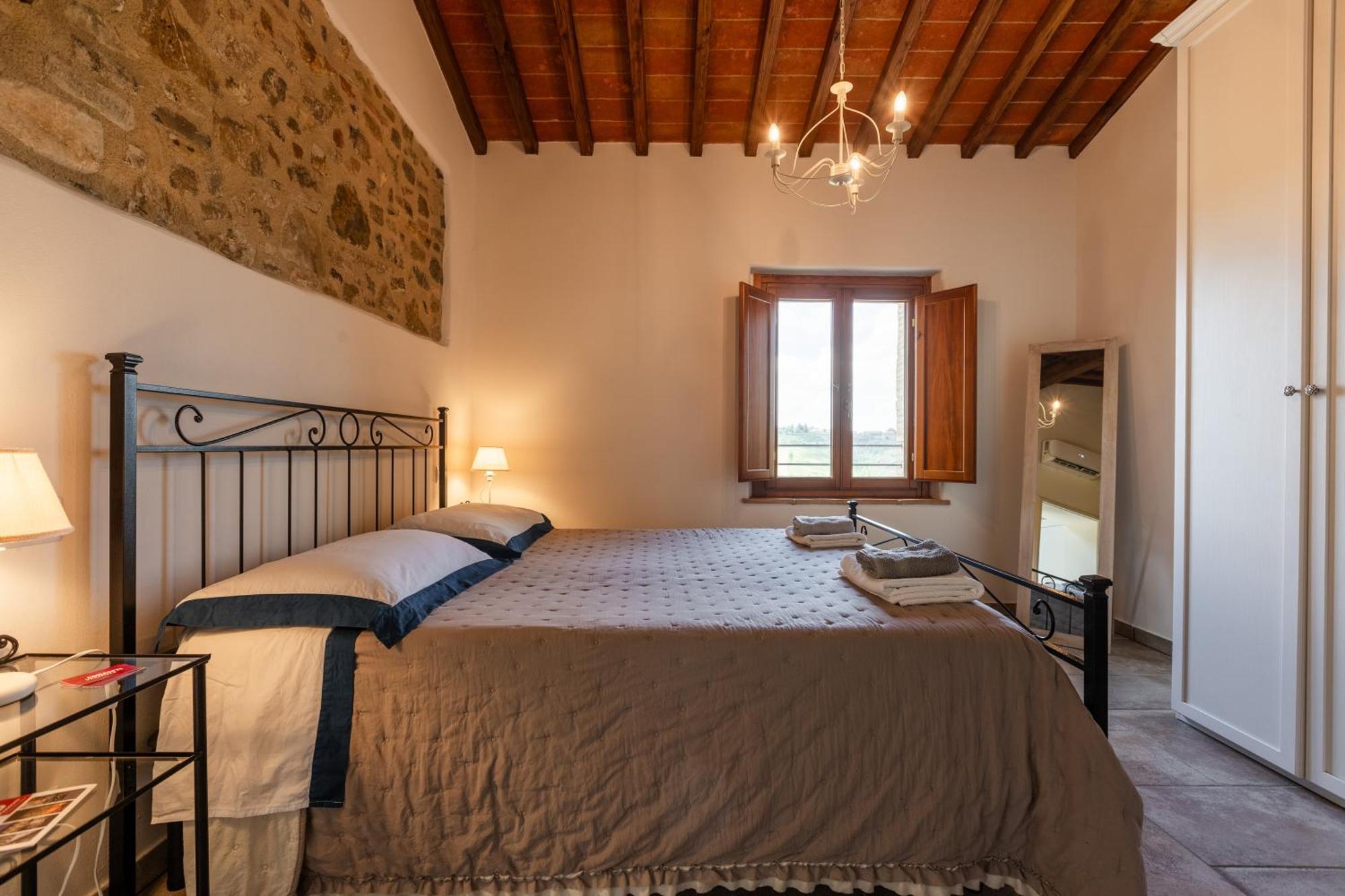 Vittoria Chianti Vacations Apartment Poggibonsi Exterior foto